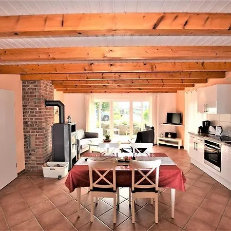 Ostseeliebe Haus Ostseeliebe Haushaelfte Links *